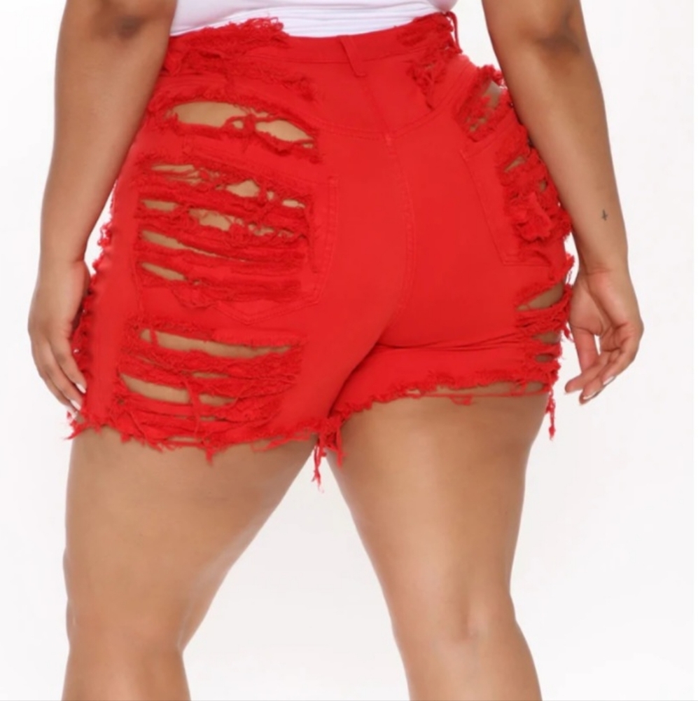 Fashion nova distressed shorts